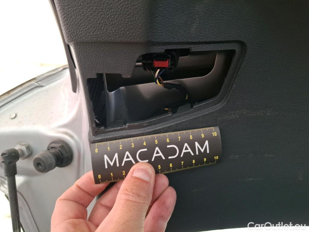  Volkswagen  Golf  VOLKSWAGEN / 2020 / 5P / Berline 2.0 TDI SCR 115 BVM6 Life Busi #22