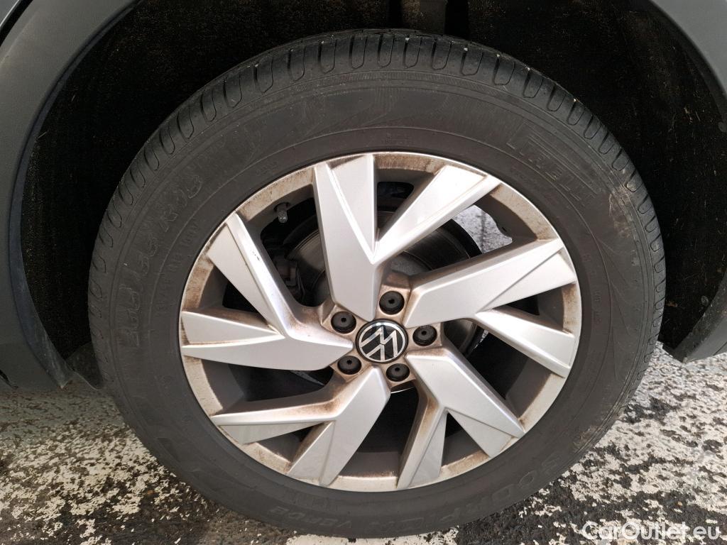  Volkswagen  Tiguan VOLKSWAGEN  / 2020 / 5P / SUV 2.0 TDI 150 DSG7 Elegance #3