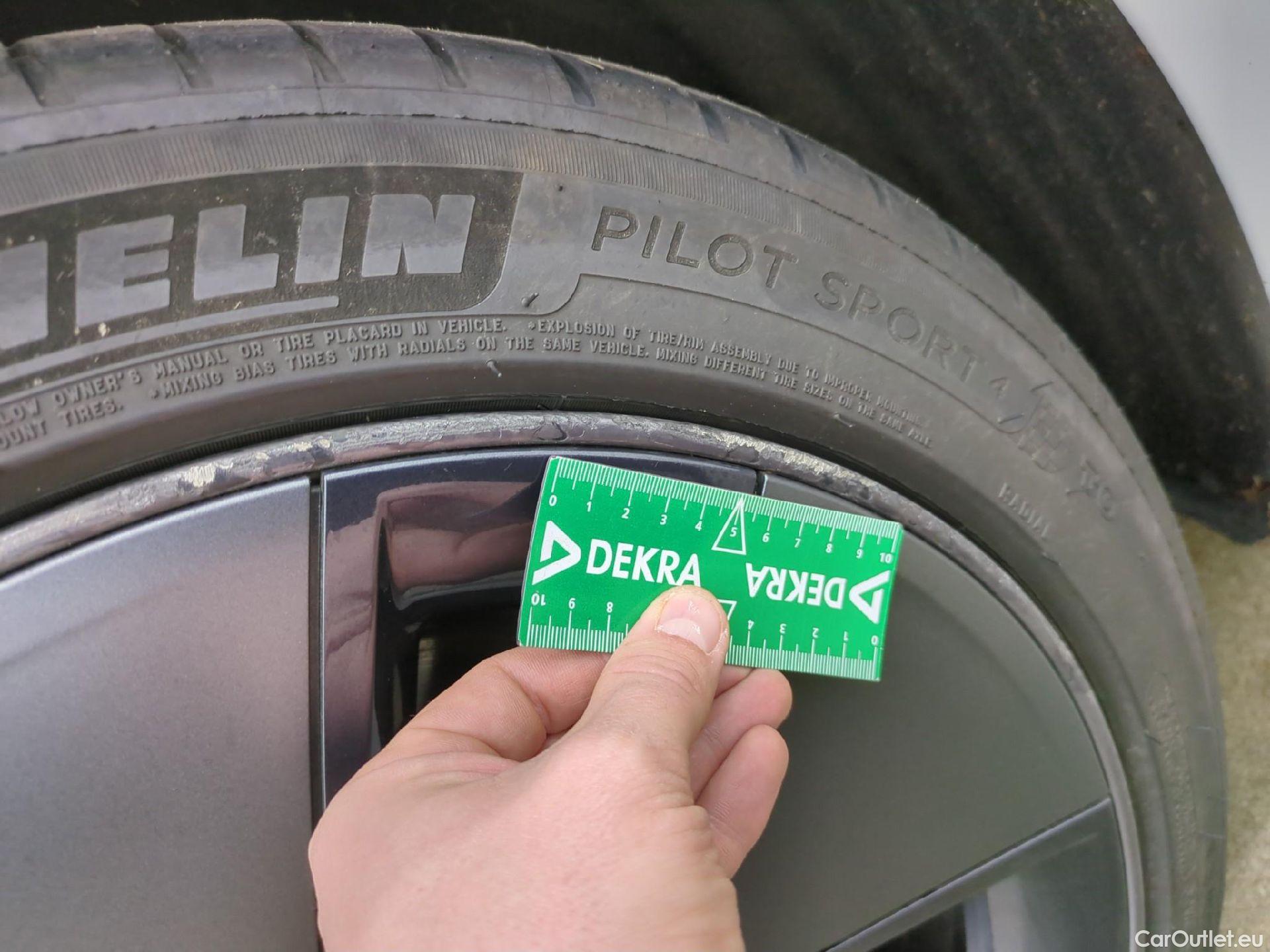  Tesla  Model 3 TESLA  / 2018 / 4P / Berline Grande Autonomie Dual Motor AWD #19