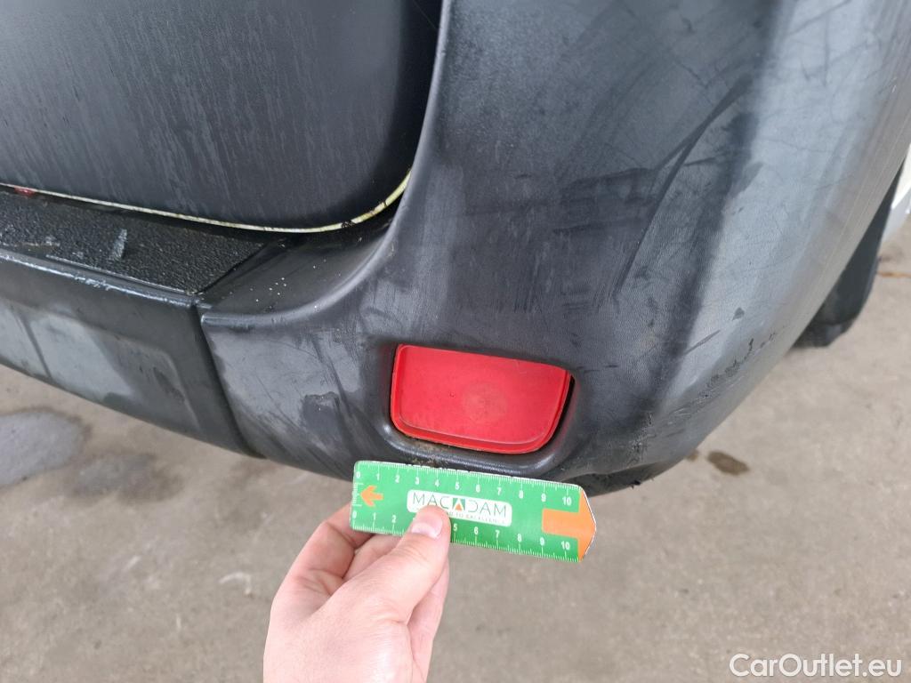  Nissan  NV400 NISSAN  VU 4p Fourgon L3H2 2.3 DCI TT 165 S/S 3500 Business #46