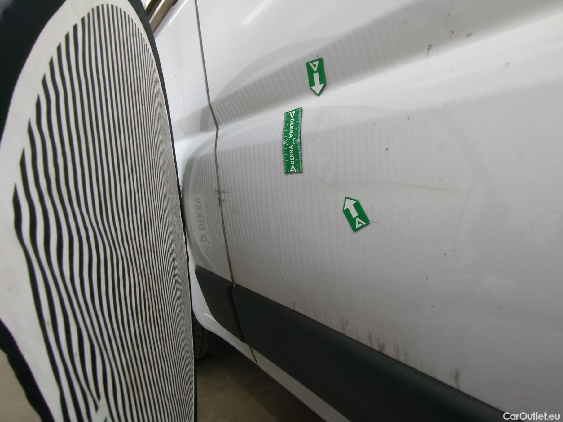  Peugeot  Boxer  Fourgon Surélevé 333 L2H2 Premium BlueHDi 120 Start&Stop HDi 120CV BVM6 E6d #20