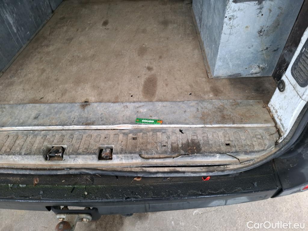  Nissan  NV400 NISSAN  VU 4p Fourgon L3H2 2.3 DCI TT 165 S/S 3500 Business #41