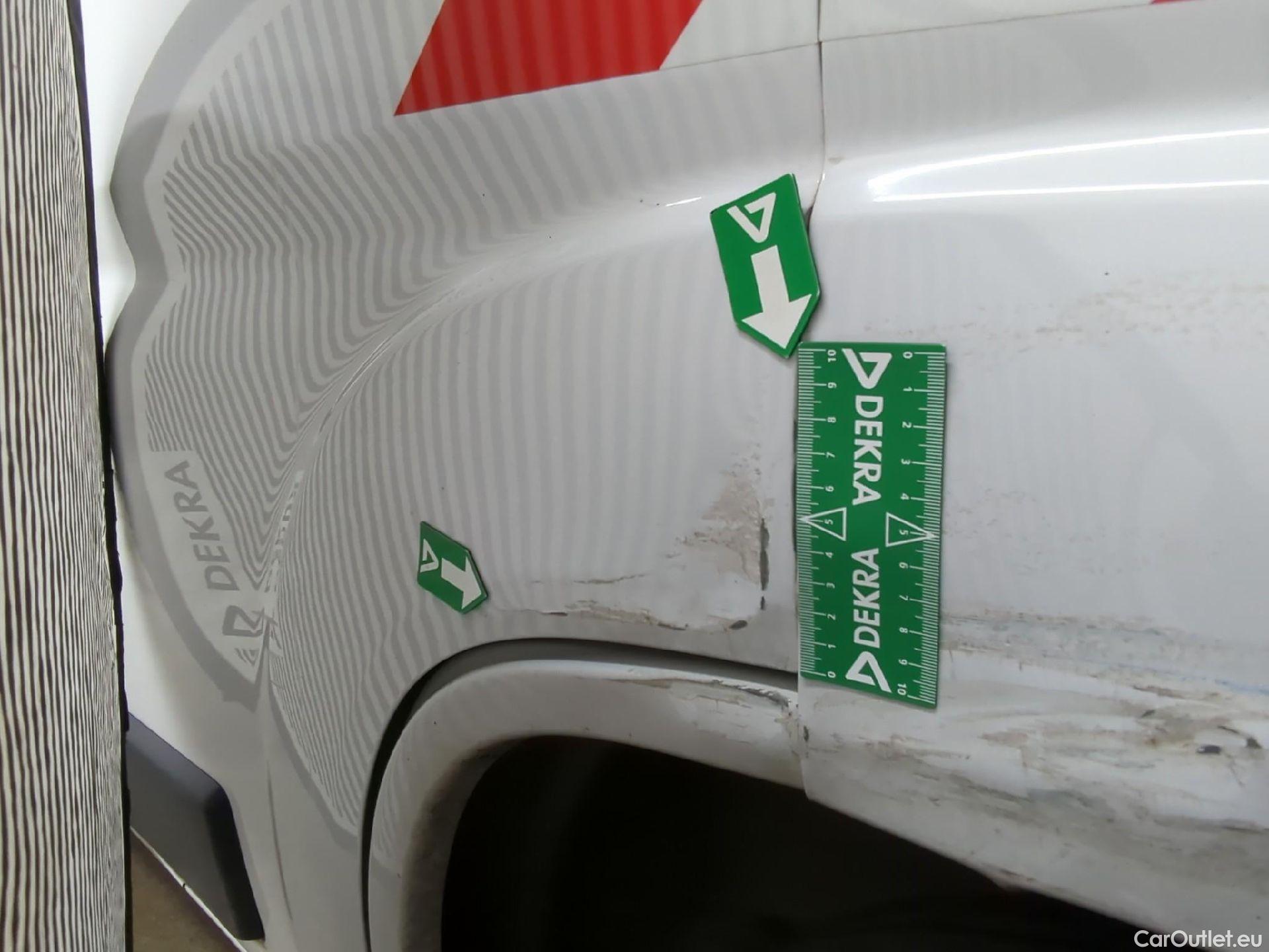  Peugeot  Boxer  Fourgon Surélevé 333 L2H2 Premium BlueHDi 120 Start&Stop HDi 120CV BVM6 E6d #34