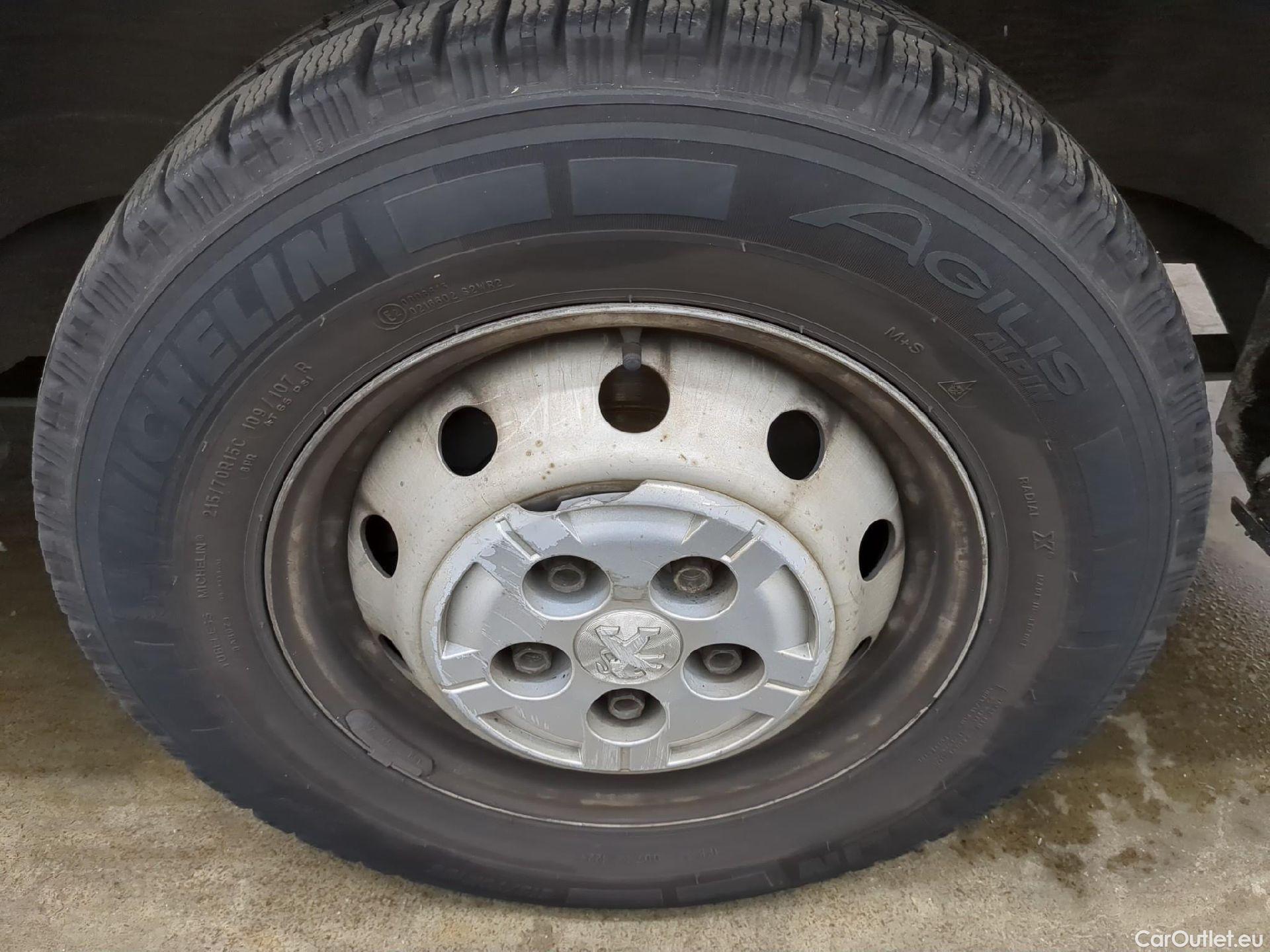  Peugeot  Boxer  Fourgon Surélevé 333 L2H2 Premium BlueHDi 120 Start&Stop HDi 120CV BVM6 E6d #11