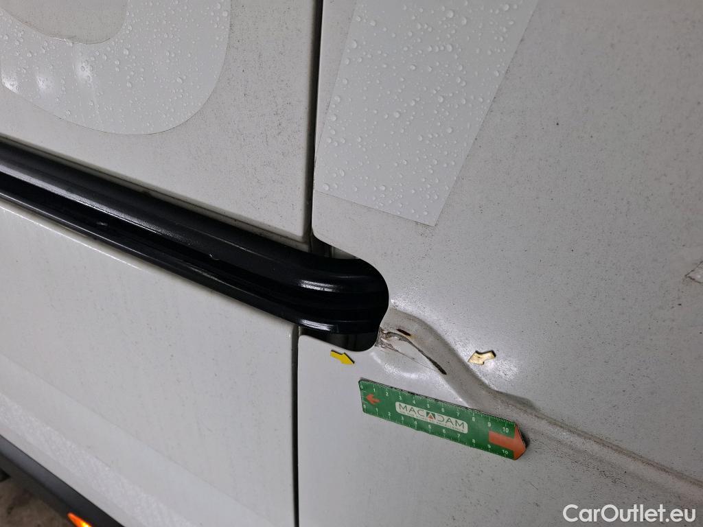  Nissan  NV400 NISSAN  VU 4p Fourgon L3H2 2.3 DCI TT 165 S/S 3500 Business #12