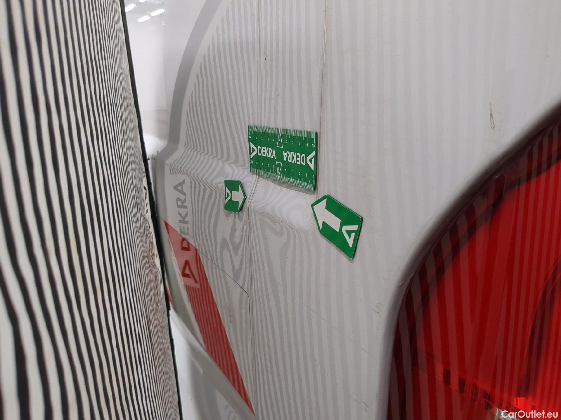  Peugeot  Boxer  Fourgon Surélevé 333 L2H2 Premium BlueHDi 120 Start&Stop HDi 120CV BVM6 E6d #45