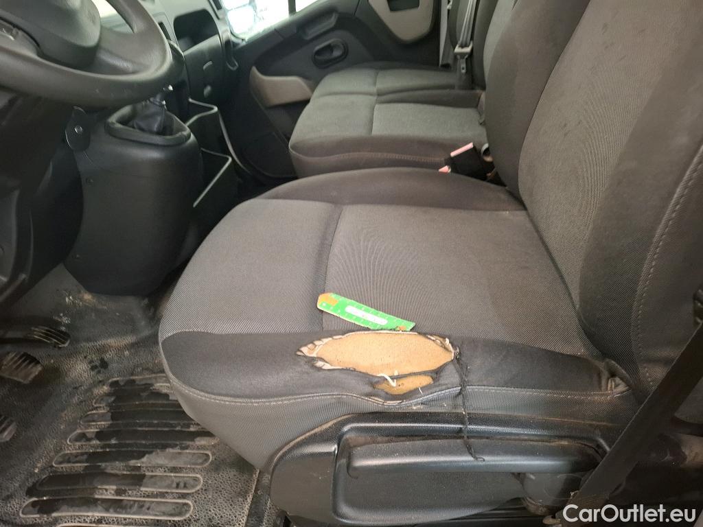  Nissan  NV400 NISSAN  VU 4p Fourgon L3H2 2.3 DCI TT 165 S/S 3500 Business #16