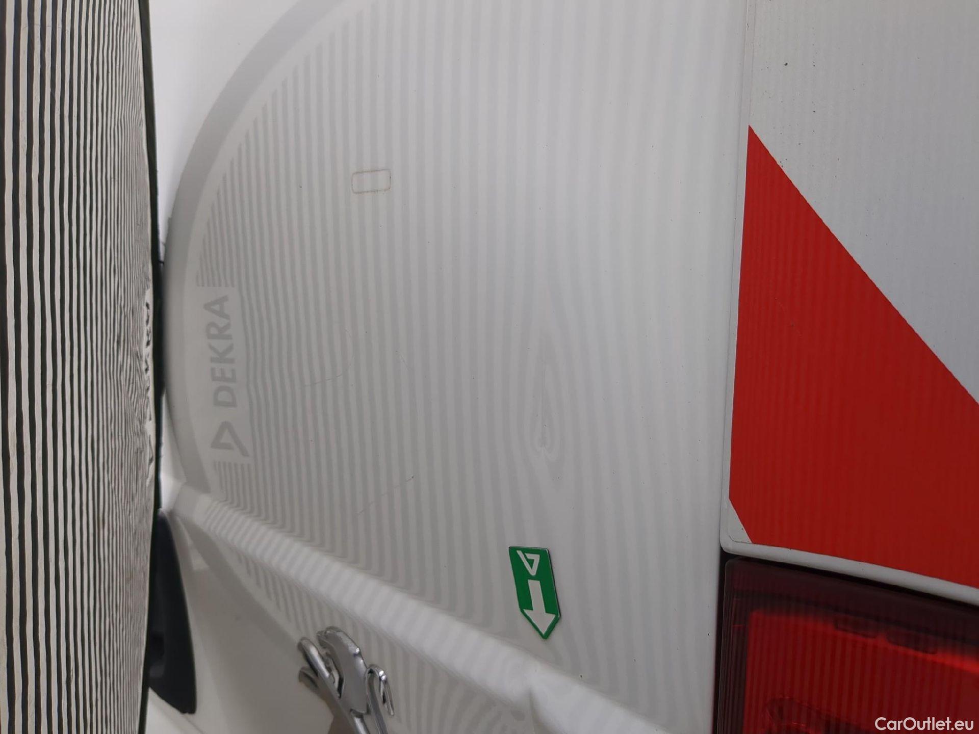  Peugeot  Boxer  Fourgon Surélevé 333 L2H2 Premium BlueHDi 120 Start&Stop HDi 120CV BVM6 E6d #51