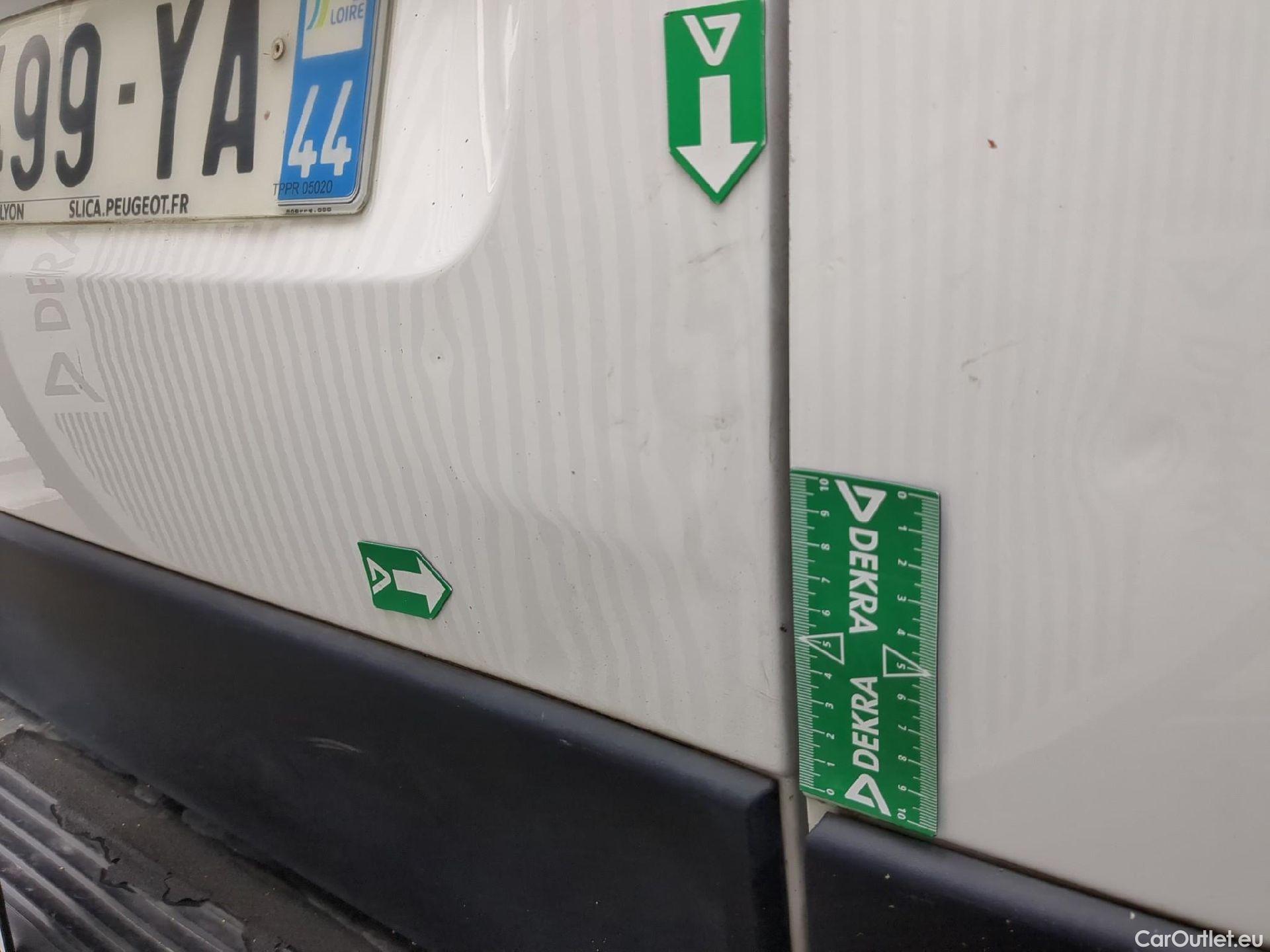  Peugeot  Boxer  Fourgon Surélevé 333 L2H2 Premium BlueHDi 120 Start&Stop HDi 120CV BVM6 E6d #47