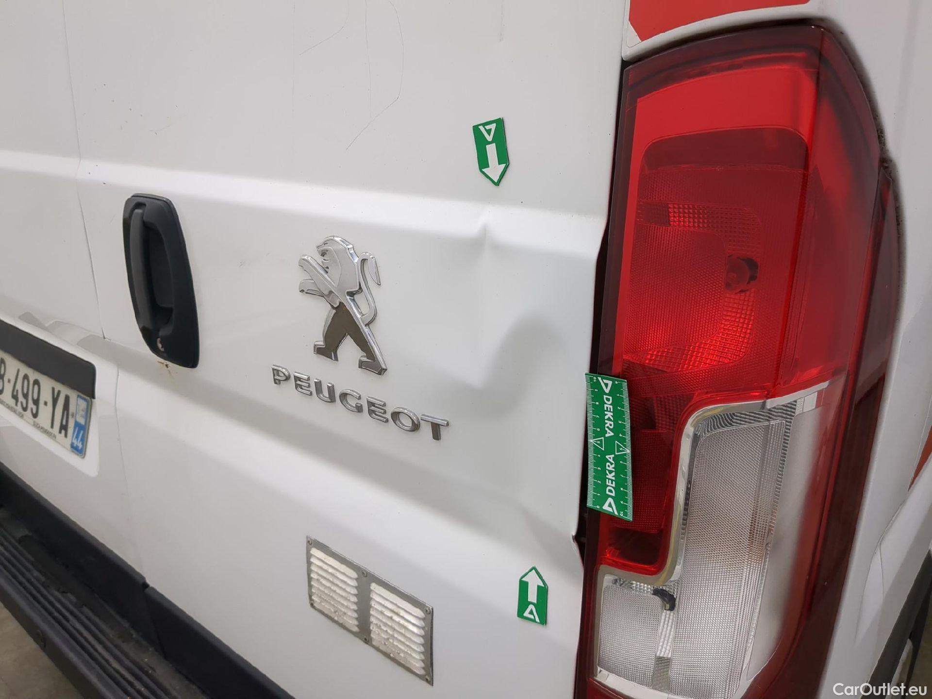  Peugeot  Boxer  Fourgon Surélevé 333 L2H2 Premium BlueHDi 120 Start&Stop HDi 120CV BVM6 E6d #48