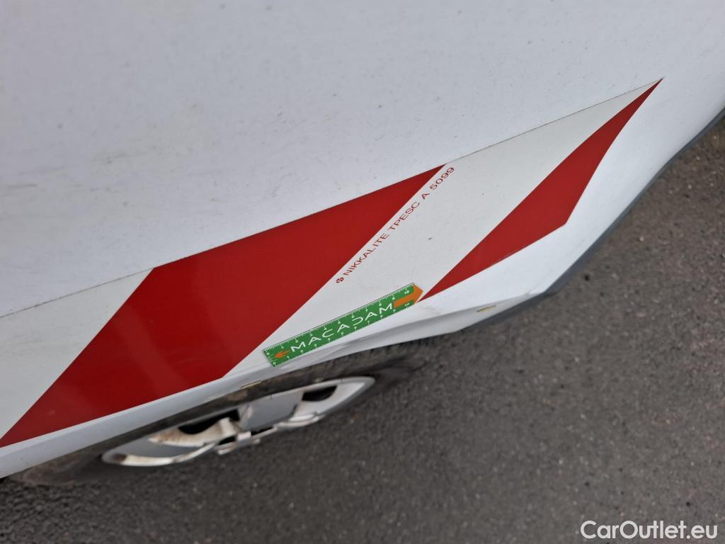  Nissan  NV400 NISSAN  VU 4p Fourgon L3H2 2.3 DCI TT 165 S/S 3500 Business #21