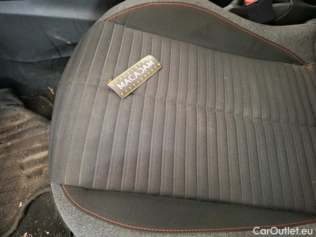  Peugeot  208  Active Business R 1.5 HDi 100CV BVM6 E6d #1