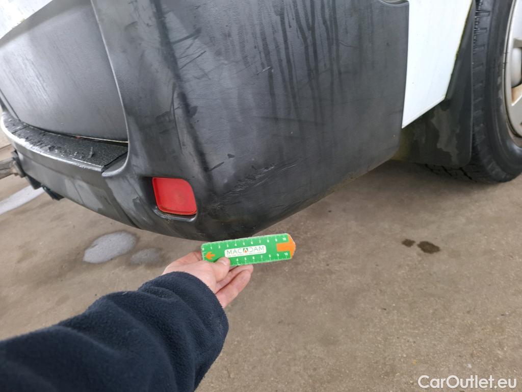  Nissan  NV400 NISSAN  VU 4p Fourgon L3H2 2.3 DCI TT 165 S/S 3500 Business #29