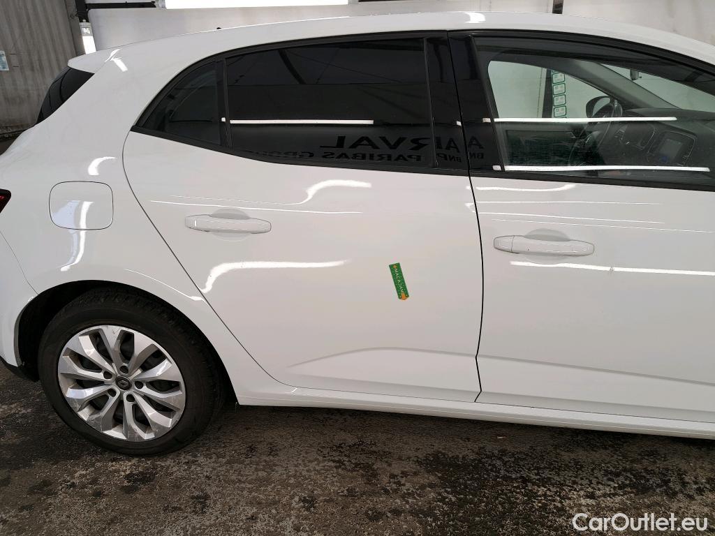  Renault  Megane  IV Berline 5pt. Société Air Nav 1.5 dCi 90CV BVM6 E6 #8
