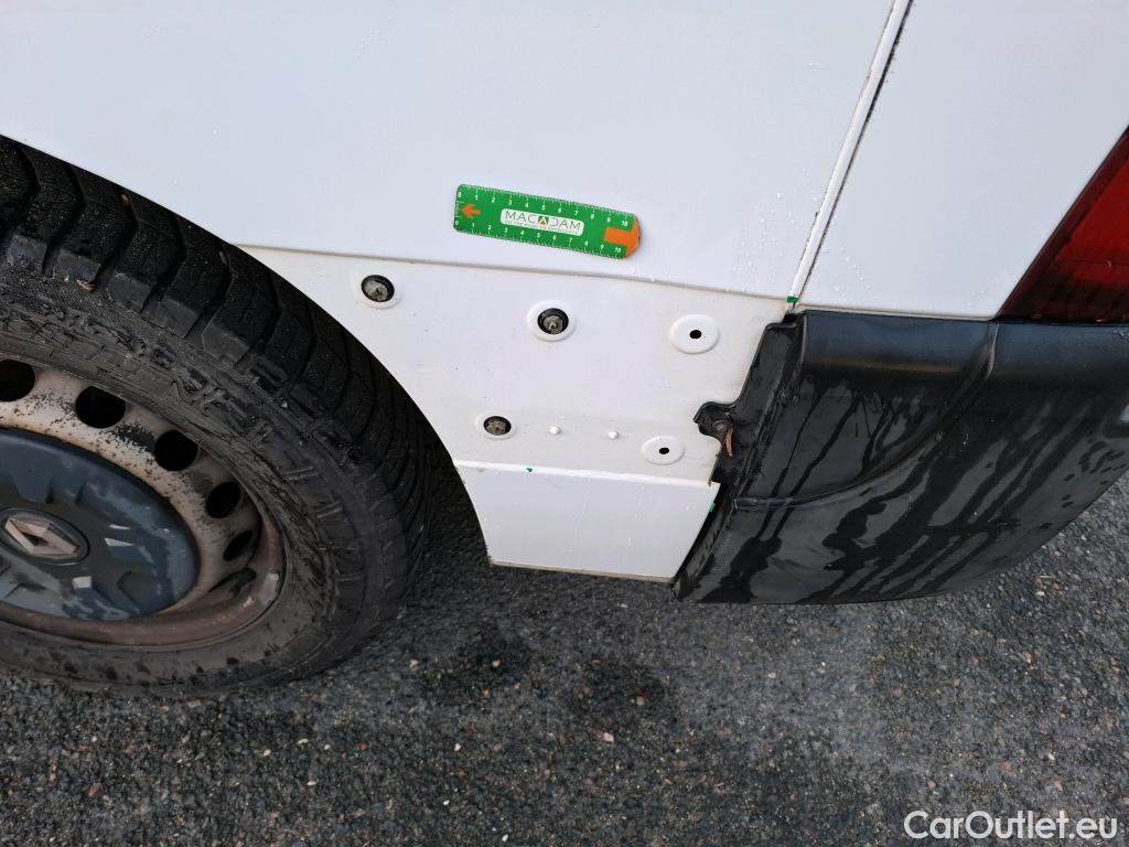  Renault  Master  III Fourgon L2H2 3 5 Grand Confort dCi 125CV BVM6 E5 #50