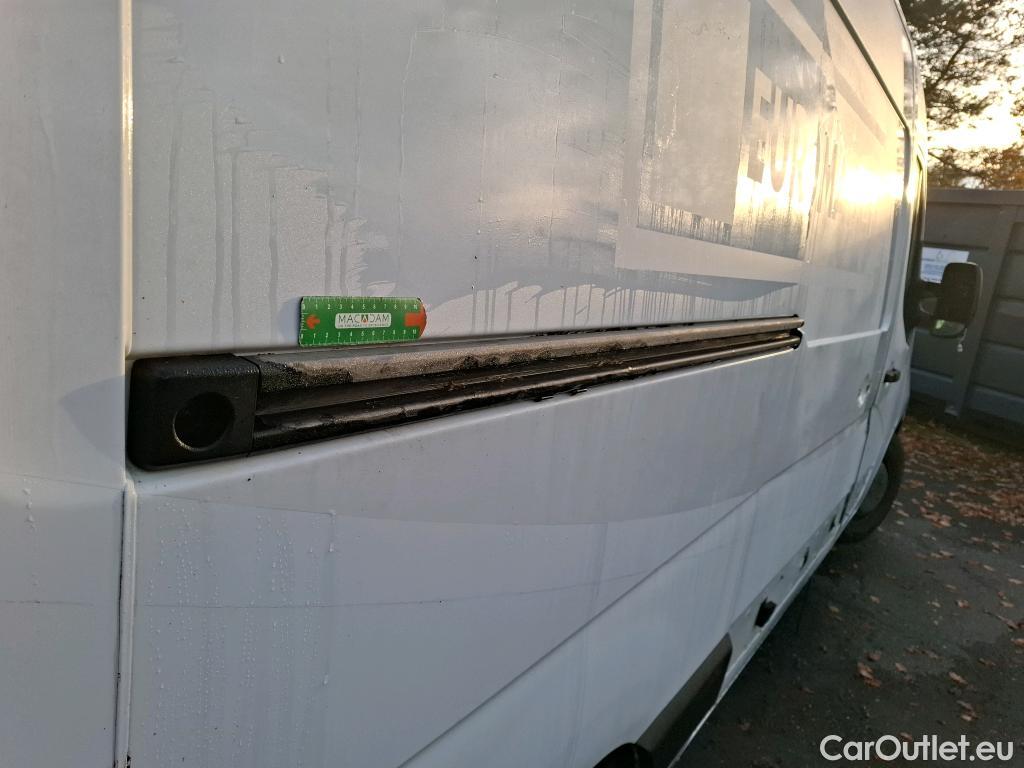  Renault  Master  III Fourgon L2H2 3 5 Grand Confort dCi 125CV BVM6 E5 #76