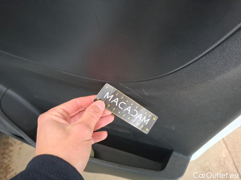  Renault  Trafic RENAULT  / 2019 / 4P / Fourgon tole NV FG GCF L1H1 1000 dCi 120 #16