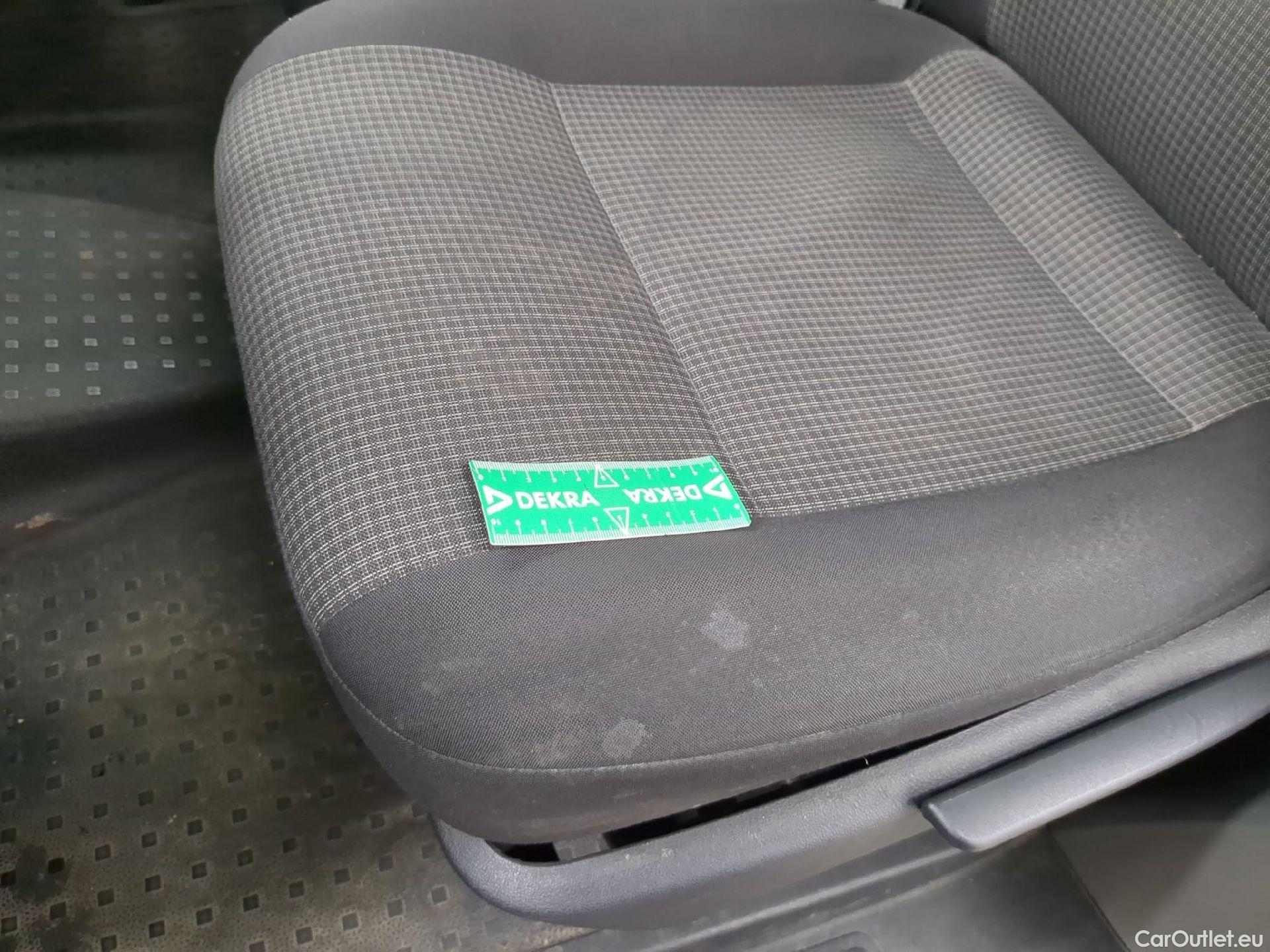  Volkswagen  Transporter VOLKSWAGEN  / 2019 / 4P / Fourgon tôlé 2.0 TDi 150 DSG7 L1H1 Business Line #3