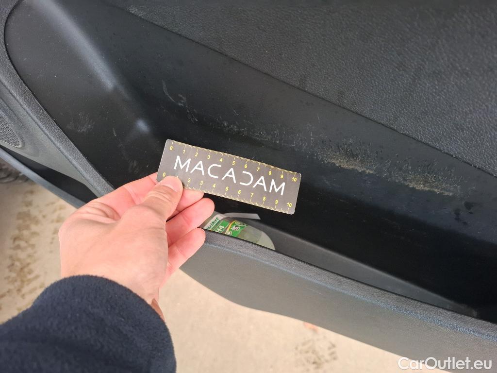  Renault  Trafic RENAULT  / 2019 / 4P / Fourgon tole NV FG GCF L1H1 1000 dCi 120 #14