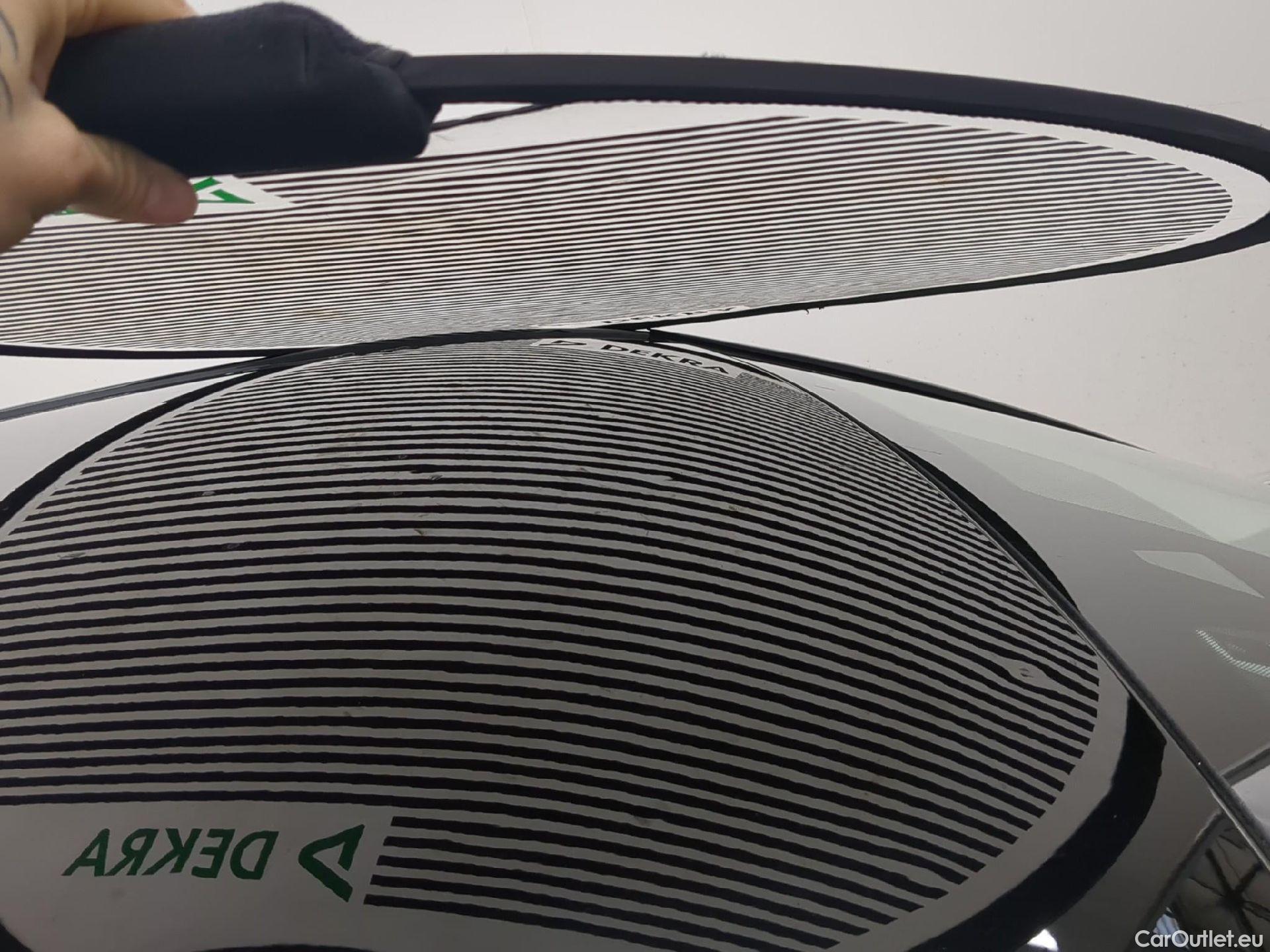  Bmw  Serie 3 BMW Série 3 Berline / 2022 / 4P / Berline 320e 204ch Business Design BVA8 Hybride #13