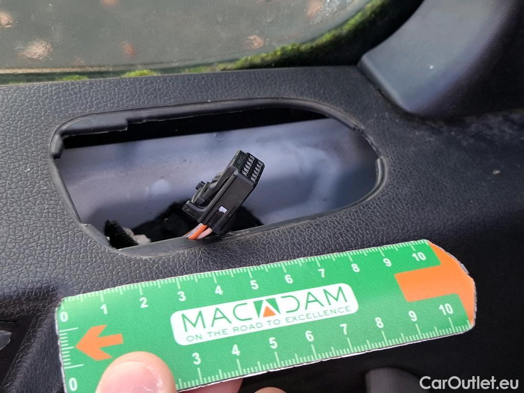  Renault  Master  III Fourgon L2H2 3 5 Grand Confort dCi 125CV BVM6 E5 #73