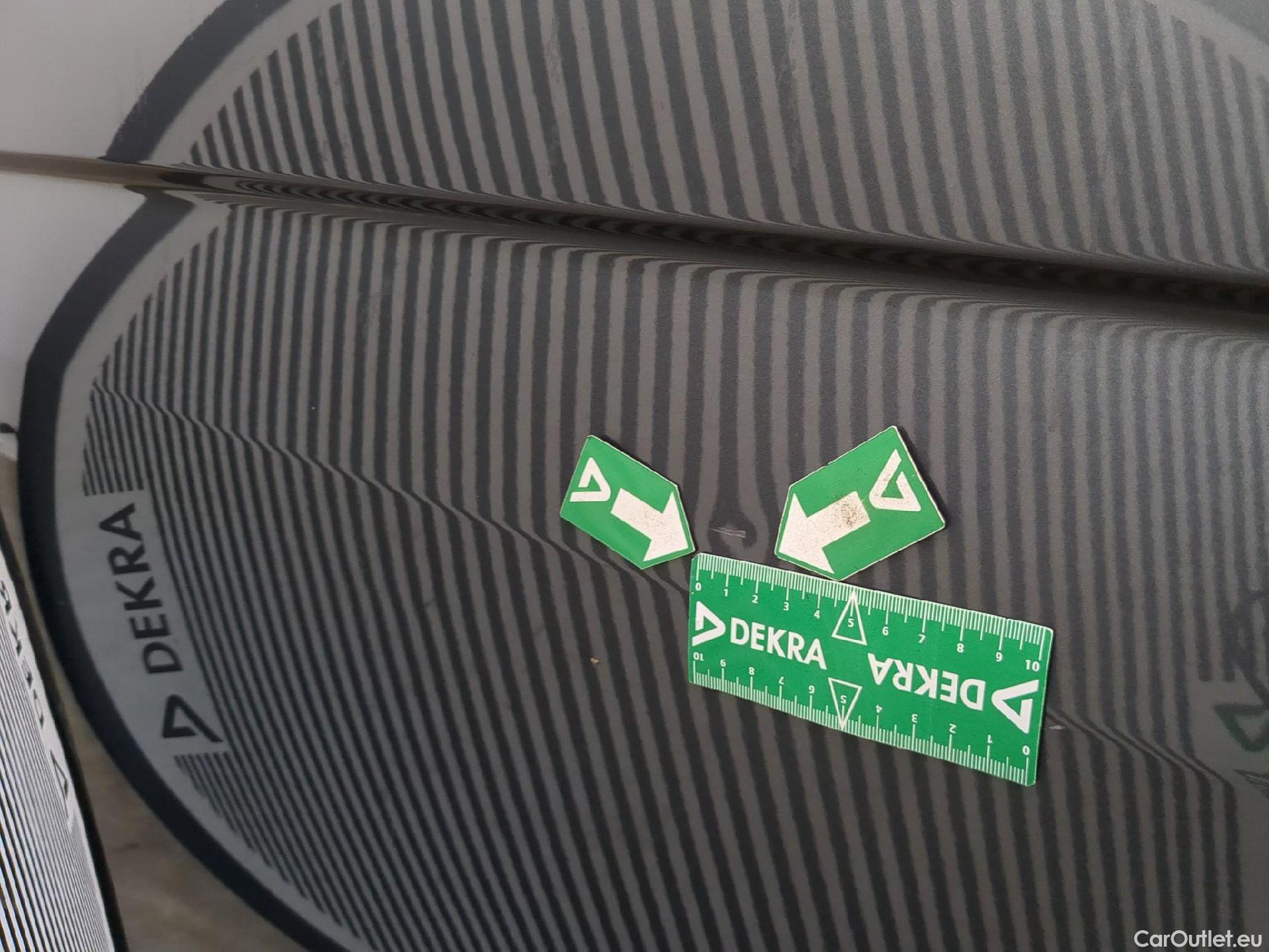  Volkswagen  Transporter VOLKSWAGEN  / 2019 / 4P / Fourgon tôlé 2.0 TDi 150 DSG7 L1H1 Business Line #33