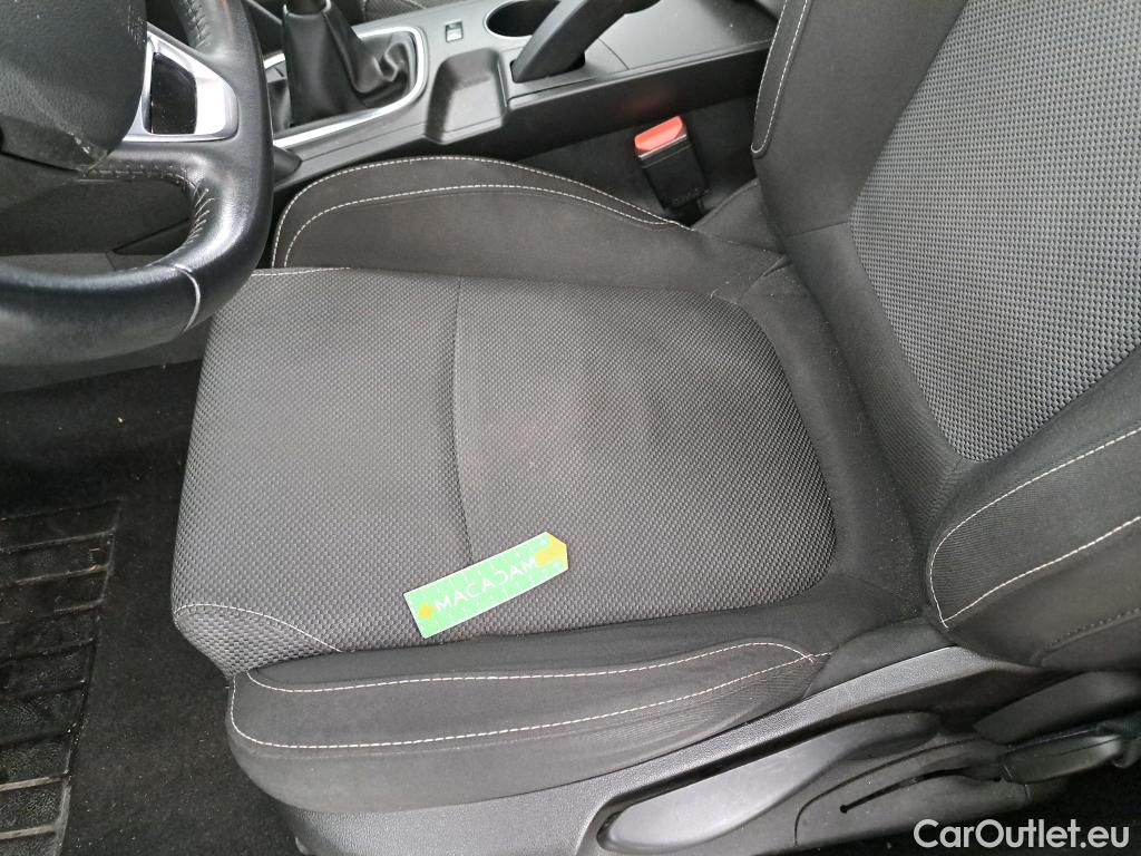  Renault  Megane  IV Berline 5pt. Société Air Nav 1.5 dCi 90CV BVM6 E6 #28