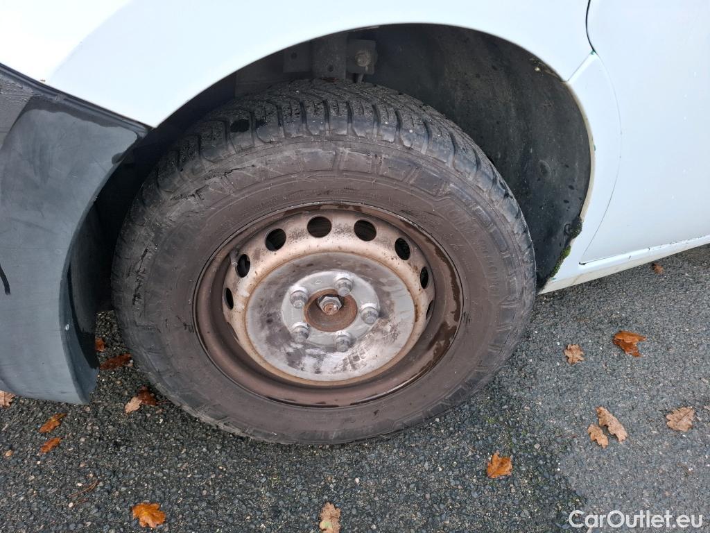  Renault  Master  III Fourgon L2H2 3 5 Grand Confort dCi 125CV BVM6 E5 #81