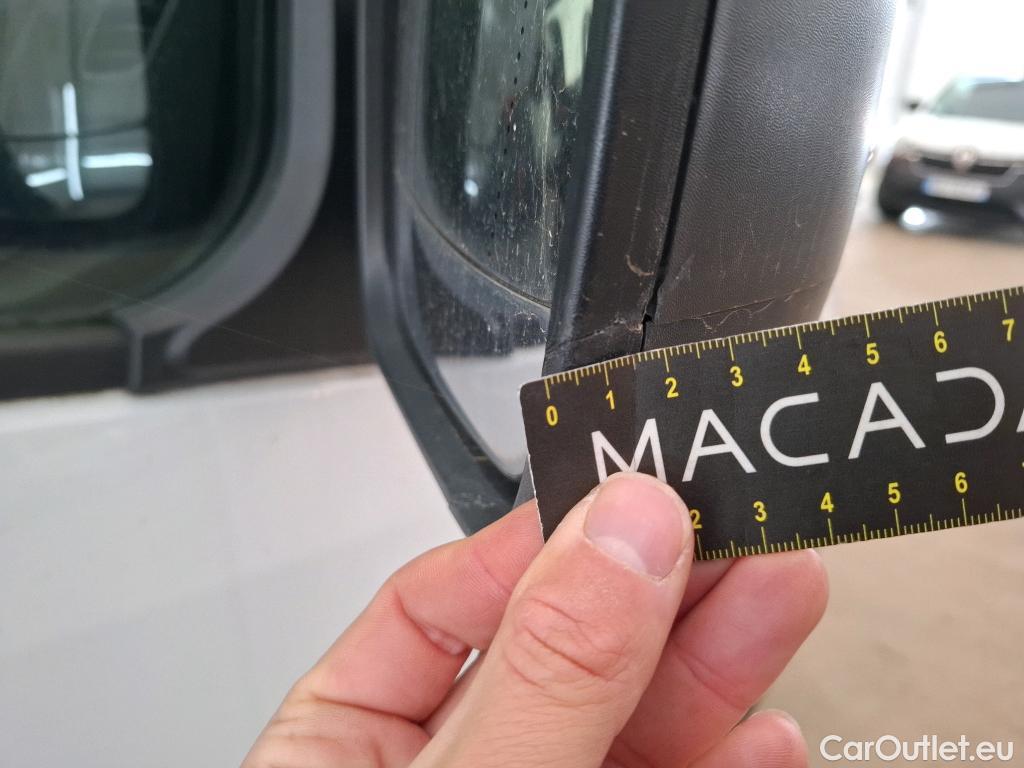  Renault  Trafic RENAULT  / 2019 / 4P / Fourgon tole NV FG GCF L1H1 1000 dCi 120 #8