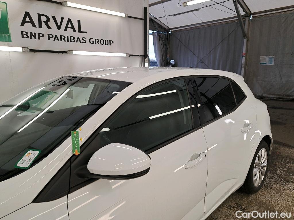  Renault  Megane  IV Berline 5pt. Société Air Nav 1.5 dCi 90CV BVM6 E6 #26