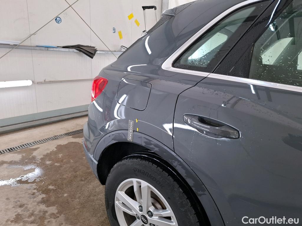  Audi  Q3 AUDI  / 2018 / 5P / SUV 45 TFSI E 245 S TRONIC BUSINESS LINE #10