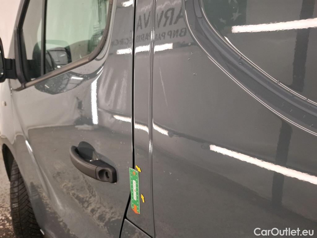  Renault  Trafic RENAULT  / 2019 / 4P / Fourgon tole FG GCF L1H1 1200 Energy dCi 145 EDC #3