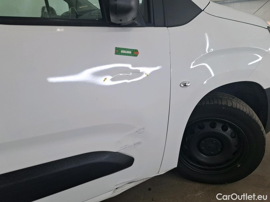  Toyota  Proace TOYOTA  City / 2019 / 4P / Fourgonnette 1.5 Long 130 D-4D Dynamic #4