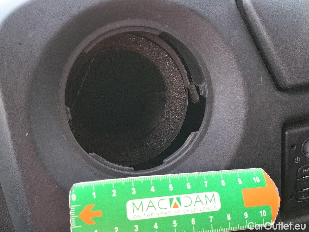  Renault  Master  III Fourgon L2H2 3 5 Grand Confort dCi 125CV BVM6 E5 #70