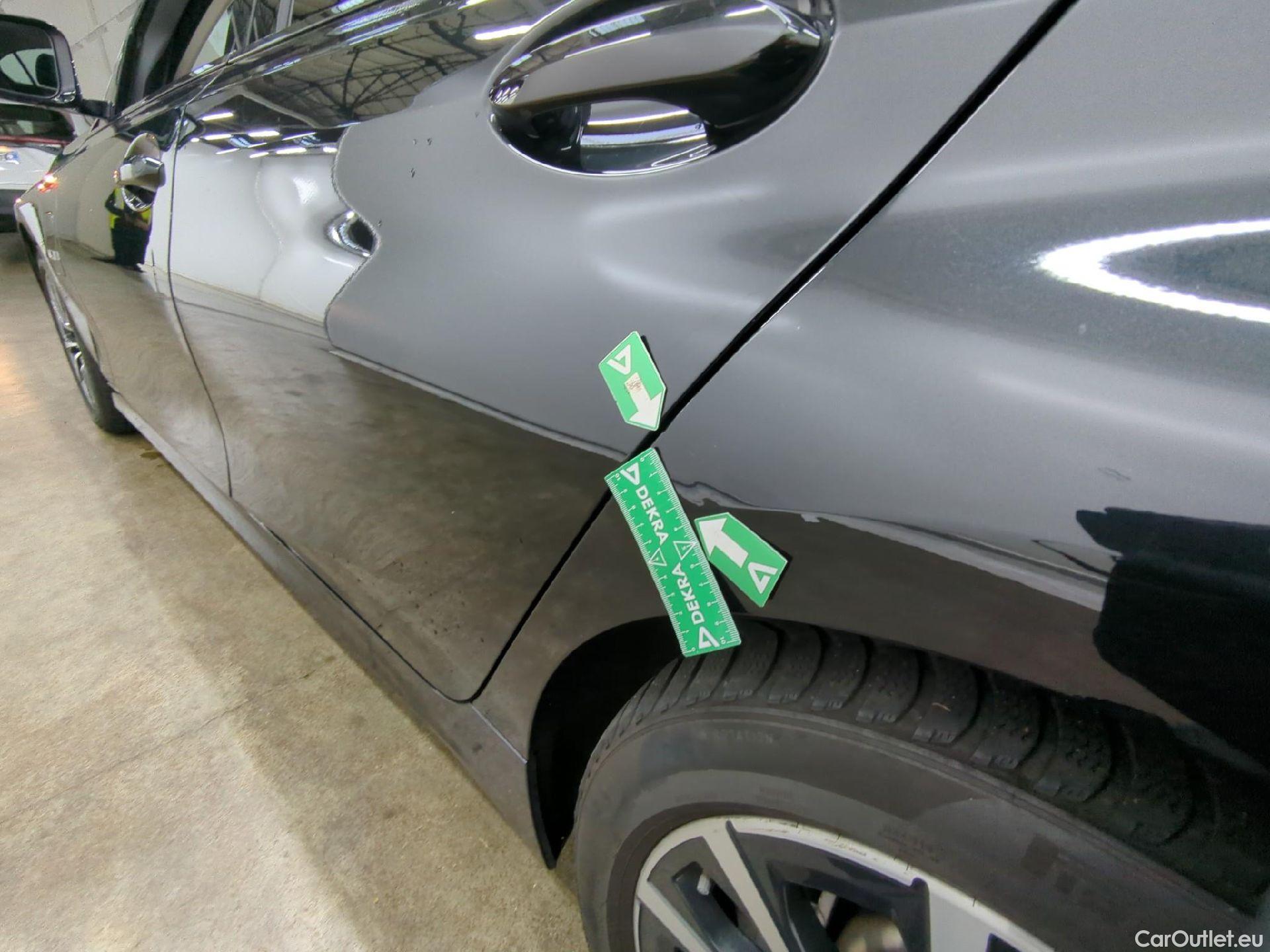  Bmw  Serie 3 BMW Série 3 Berline / 2022 / 4P / Berline 320e 204ch Business Design BVA8 Hybride #33