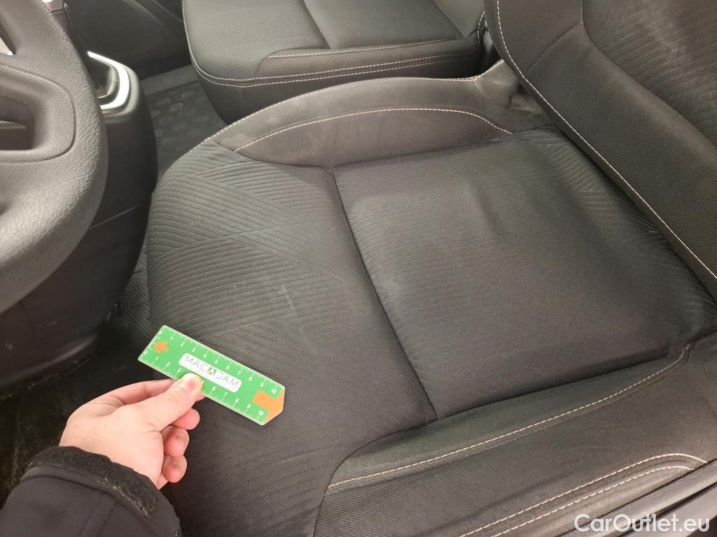  Renault  Trafic RENAULT  / 2019 / 4P / Fourgon tole FG GCF L1H1 1200 Energy dCi 145 EDC #9