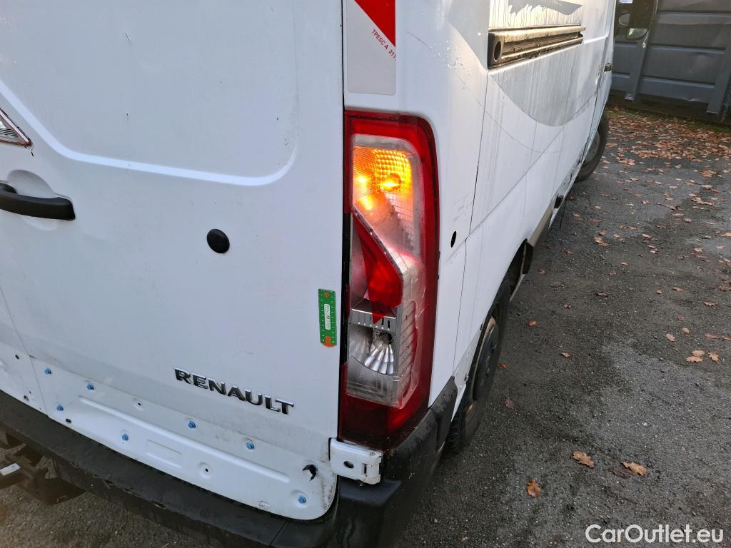  Renault  Master  III Fourgon L2H2 3 5 Grand Confort dCi 125CV BVM6 E5 #36