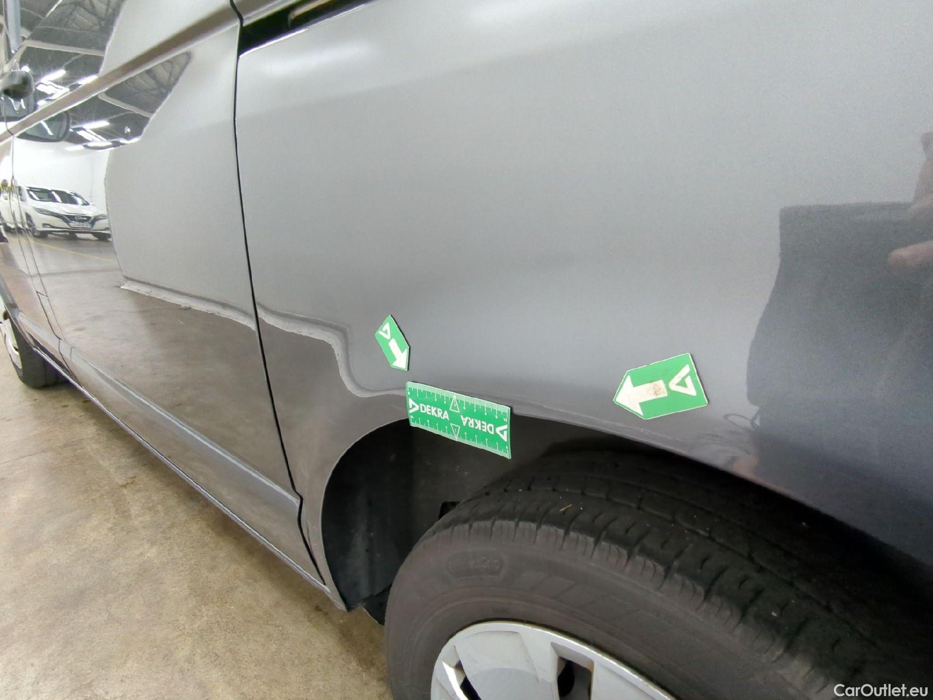  Volkswagen  Transporter VOLKSWAGEN  / 2019 / 4P / Fourgon tôlé 2.0 TDi 150 DSG7 L1H1 Business Line #34