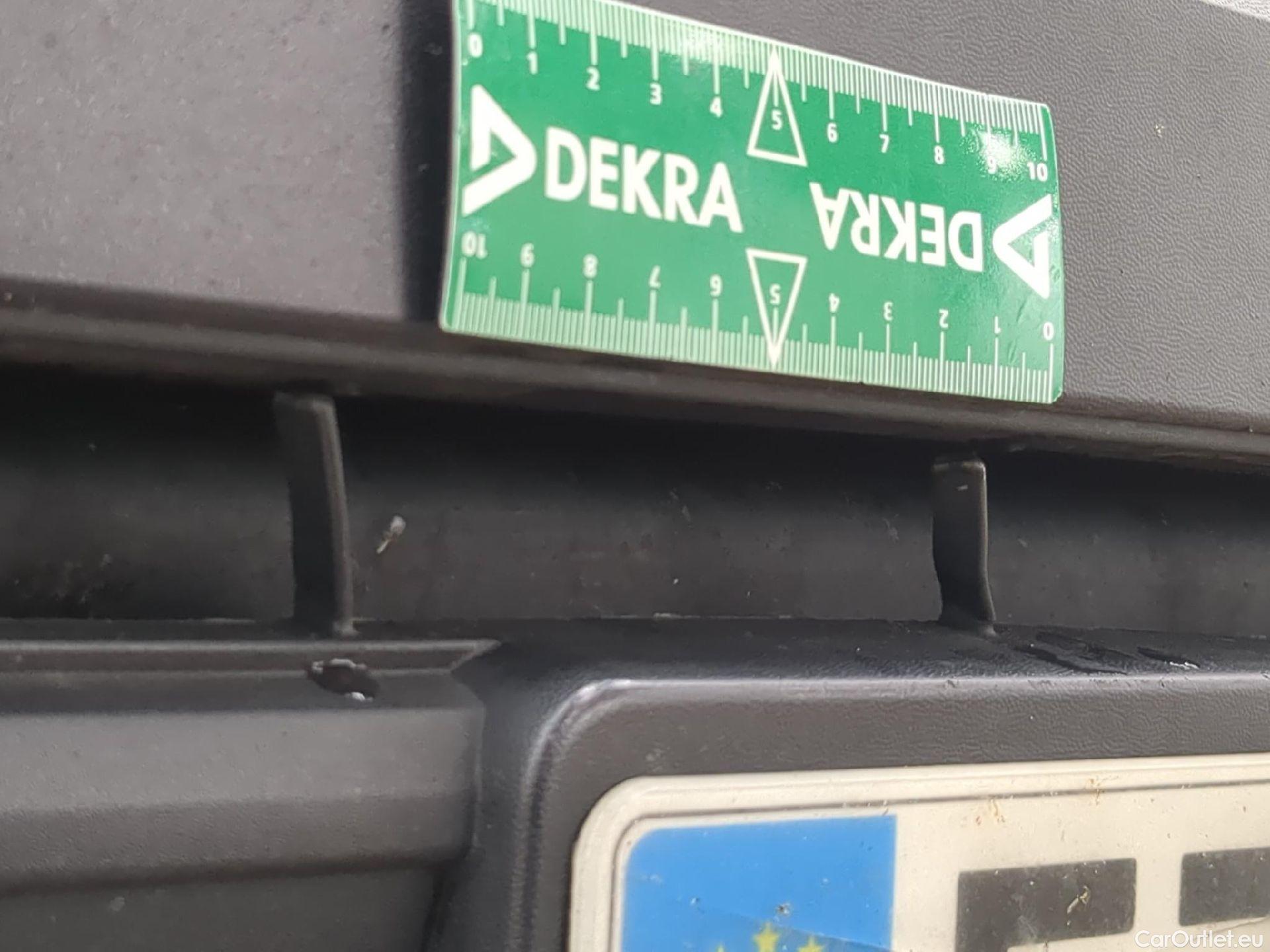  Volkswagen  Transporter VOLKSWAGEN  / 2019 / 4P / Fourgon tôlé 2.0 TDi 150 DSG7 L1H1 Business Line #25