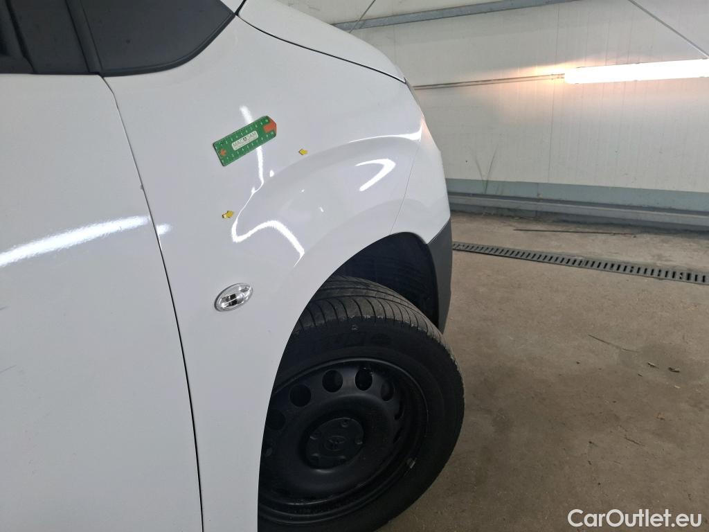 Toyota  Proace TOYOTA  City / 2019 / 4P / Fourgonnette 1.5 Long 130 D-4D Dynamic #15