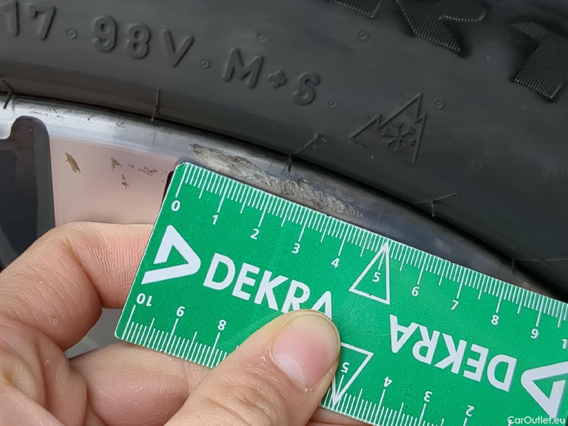  Bmw  Serie 3 BMW Série 3 Berline / 2022 / 4P / Berline 320e 204ch Business Design BVA8 Hybride #5