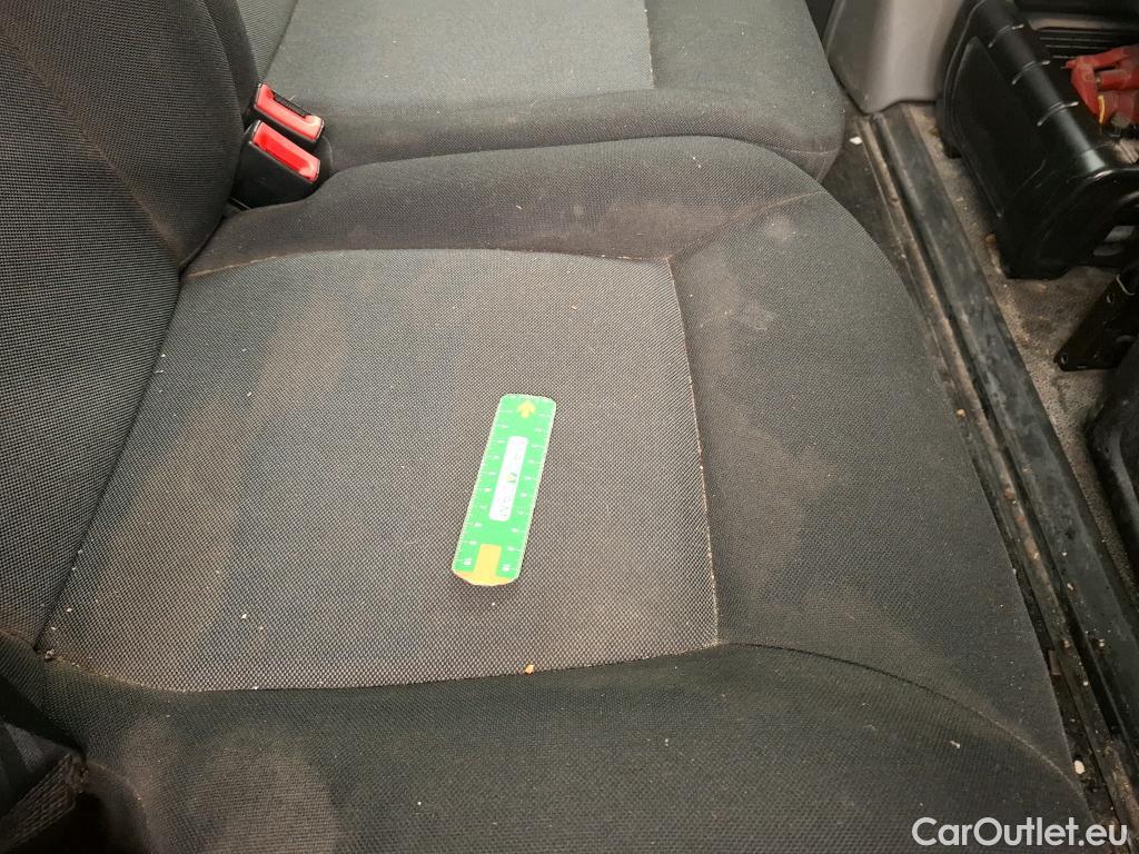  Renault  Master  III Fourgon L3H2 3 5 Grand Confort dCi 135CV BVM6 7 Sieges E6dT #35