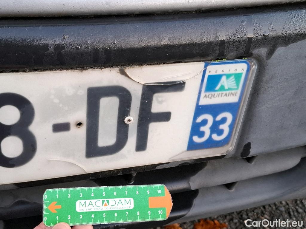  Renault  Master  III Fourgon L2H2 3 5 Grand Confort dCi 125CV BVM6 E5 #83