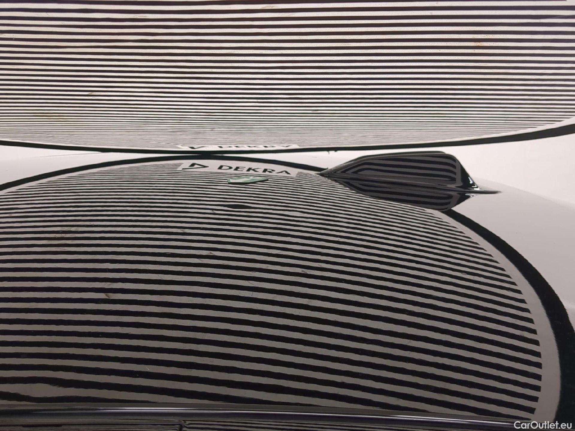  Bmw  Serie 3 BMW Série 3 Berline / 2022 / 4P / Berline 320e 204ch Business Design BVA8 Hybride #15