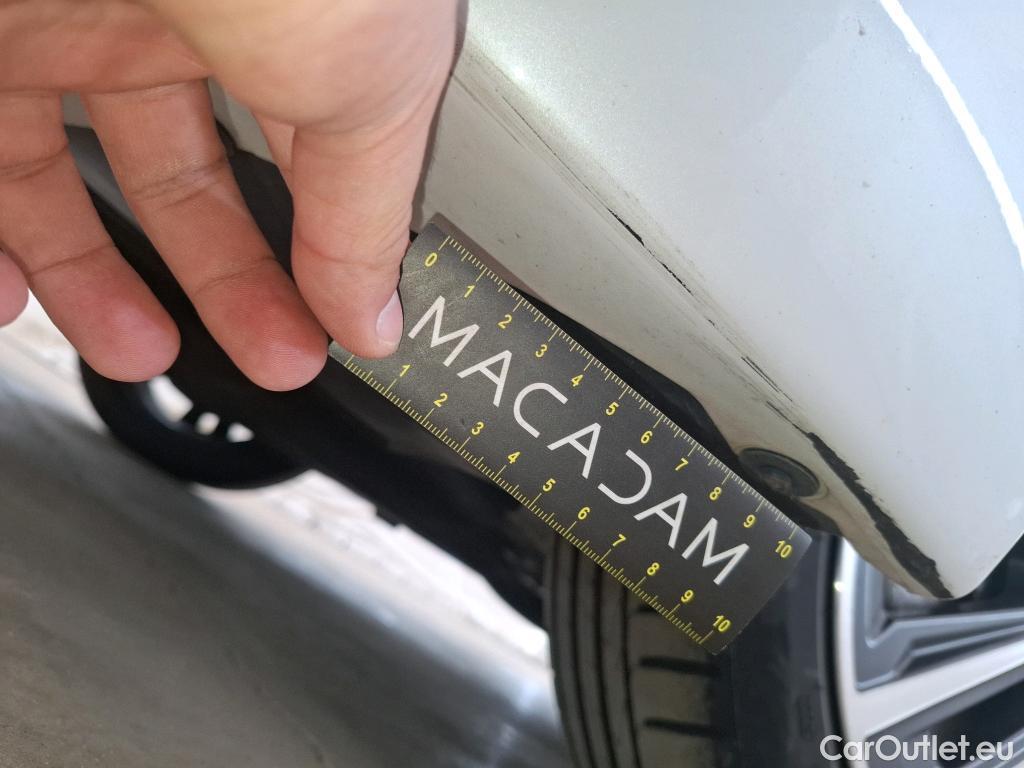  Bmw  Serie 1 BMW Série 1 / 2019 / 5P / Berline 116i DKG7 Business Design #2