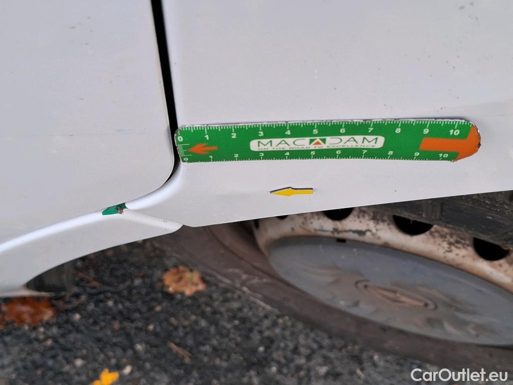  Renault  Master  III Fourgon L2H2 3 5 Grand Confort dCi 125CV BVM6 E5 #68