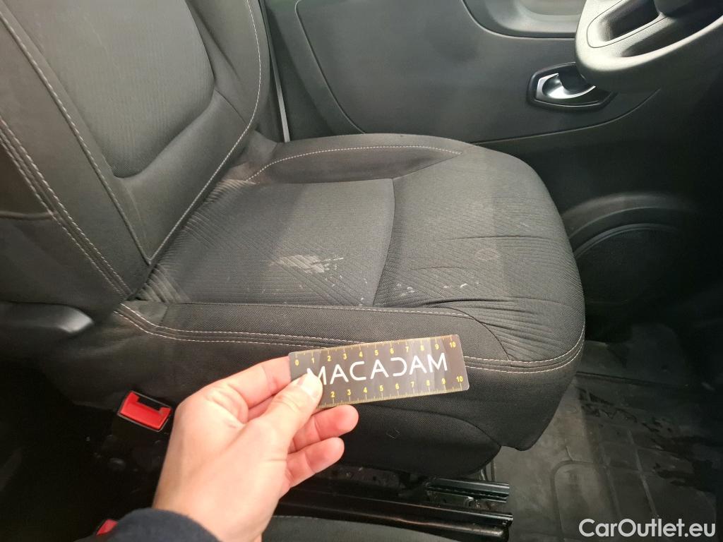  Renault  Trafic RENAULT  / 2019 / 4P / Fourgon tole NV FG GCF L1H1 1000 dCi 120 #29