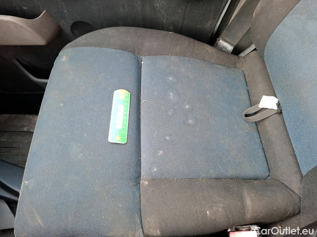  Renault  Master  III Fourgon L2H2 3 5 Grand Confort dCi 125CV BVM6 E5 #78