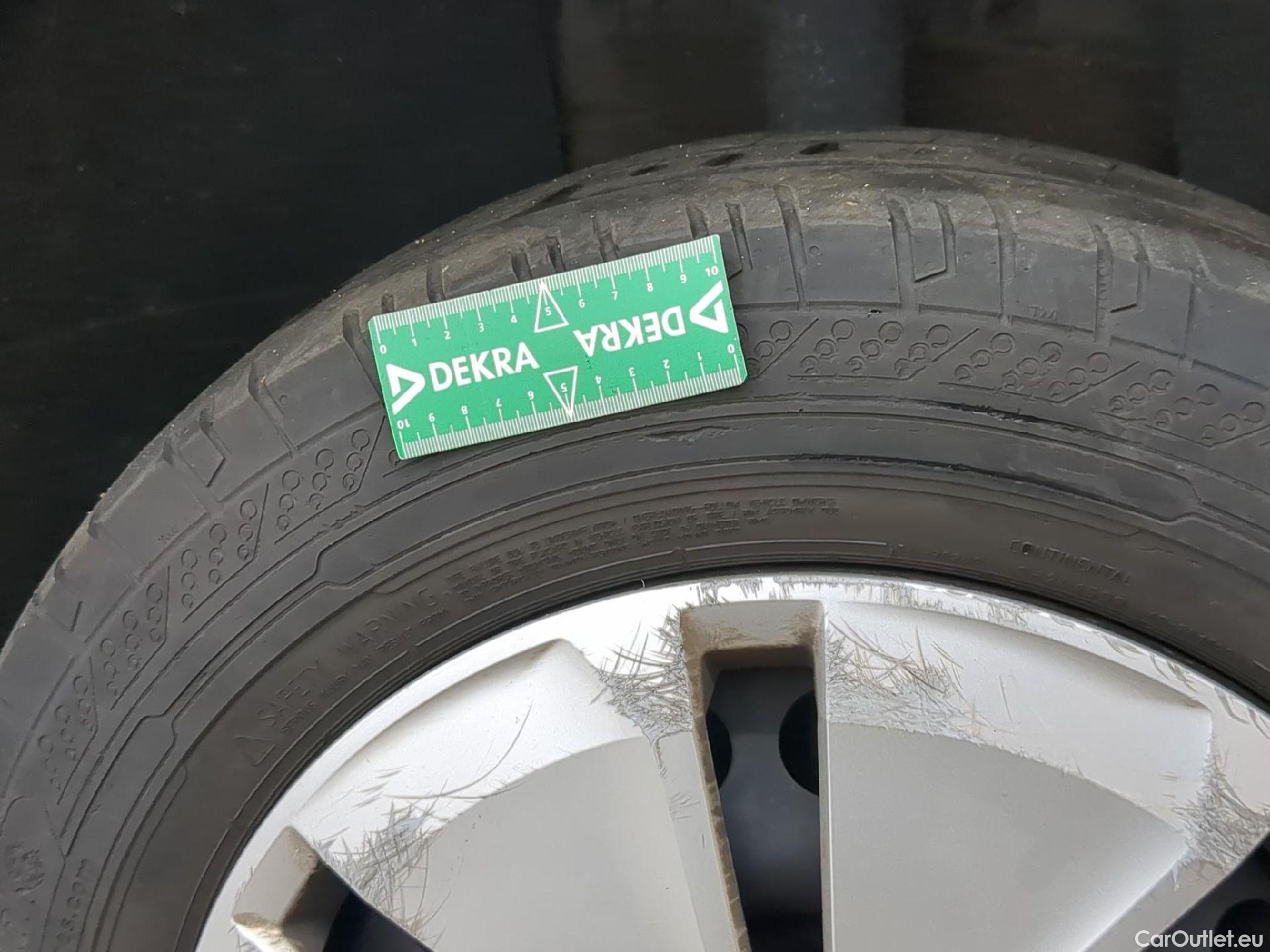  Volkswagen  Transporter VOLKSWAGEN  / 2019 / 4P / Fourgon tôlé 2.0 TDi 150 DSG7 L1H1 Business Line #10