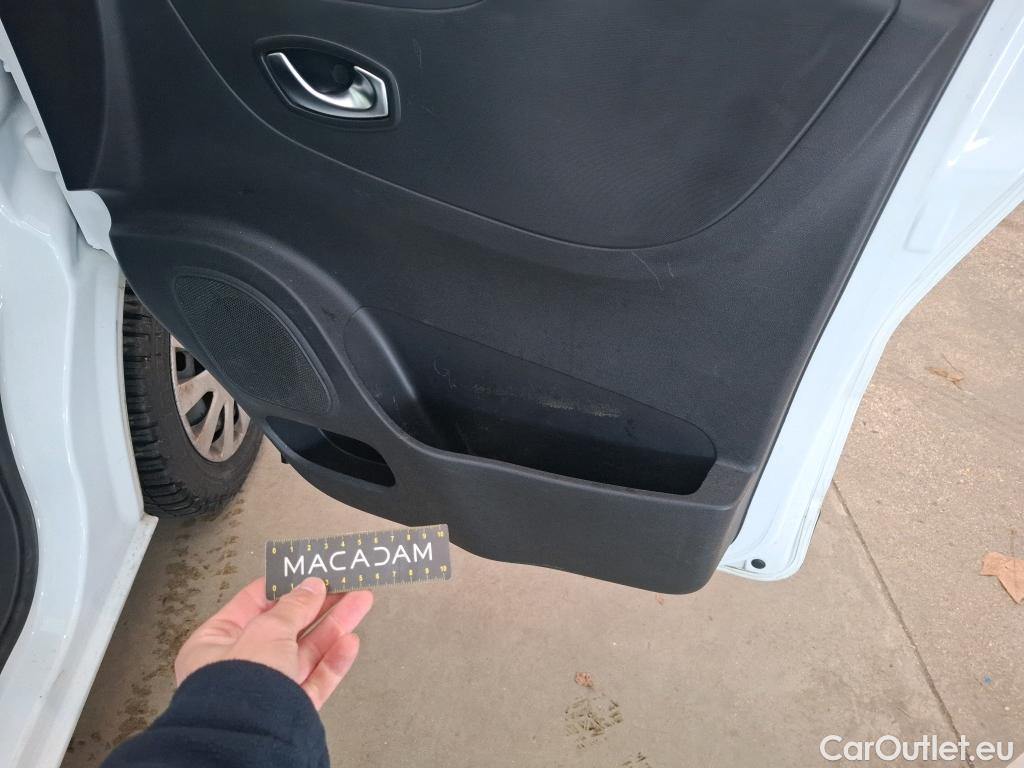  Renault  Trafic RENAULT  / 2019 / 4P / Fourgon tole NV FG GCF L1H1 1000 dCi 120 #13